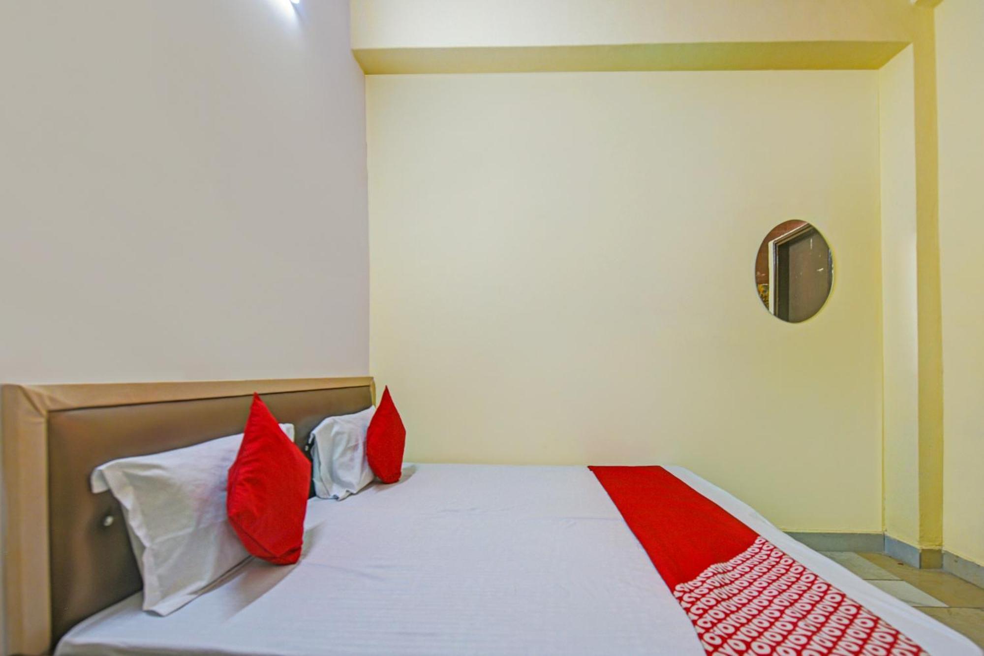 Hotel O Aj Star Hotel ファリーダーバード エクステリア 写真
