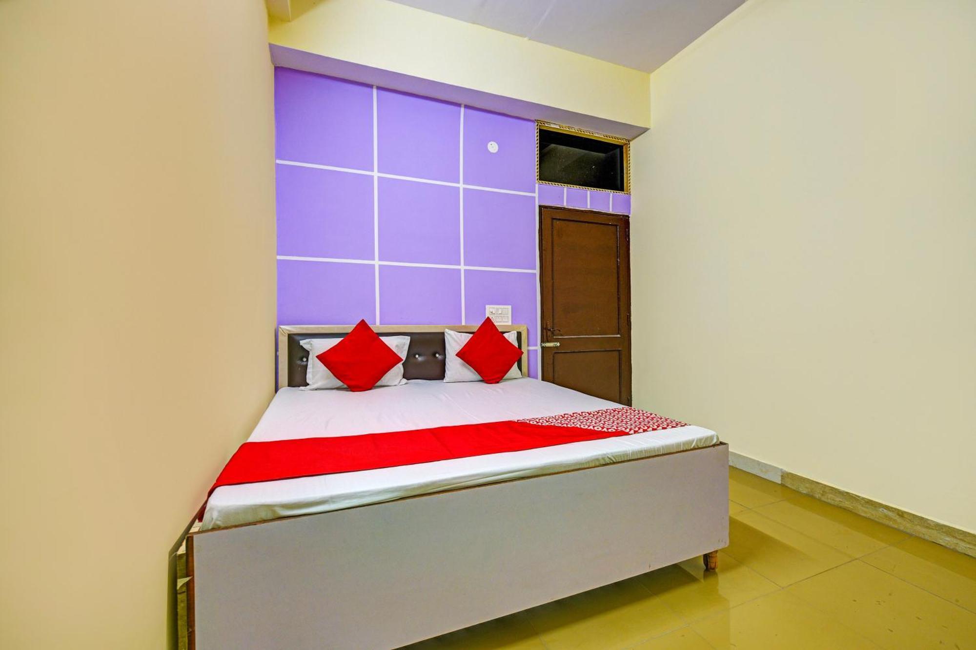 Hotel O Aj Star Hotel ファリーダーバード エクステリア 写真
